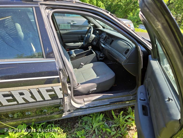 image for item ED2031 2009 Ford Crown Victoria Police Interceptor 