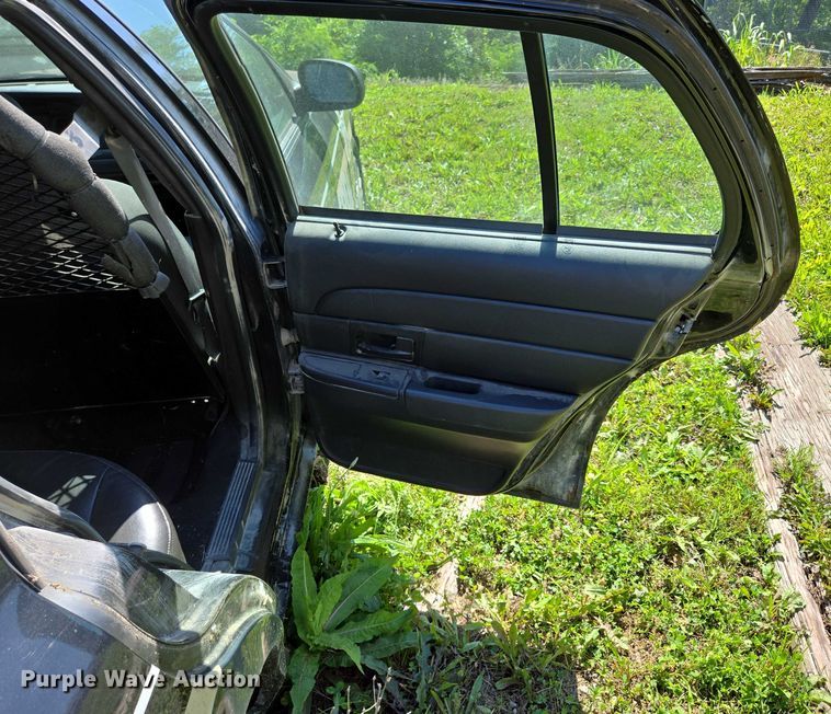 image for item ED2031 2009 Ford Crown Victoria Police Interceptor 