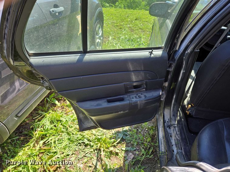 image for item ED2031 2009 Ford Crown Victoria Police Interceptor 