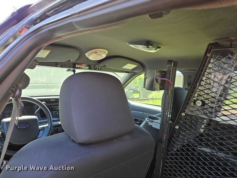 image for item ED2031 2009 Ford Crown Victoria Police Interceptor 