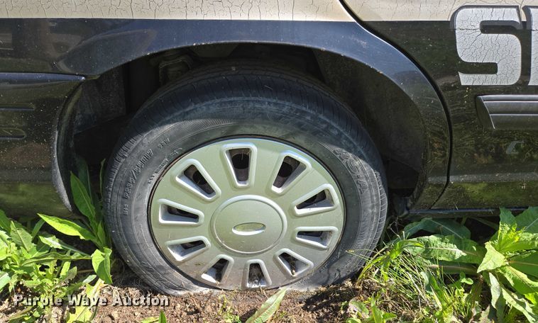 image for item ED2031 2009 Ford Crown Victoria Police Interceptor 