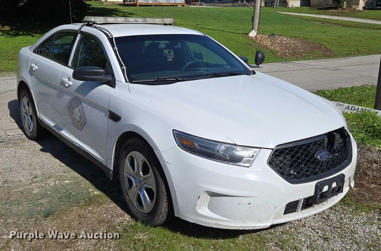 image for item ED2032 2017 Ford Taurus Police Interceptor 