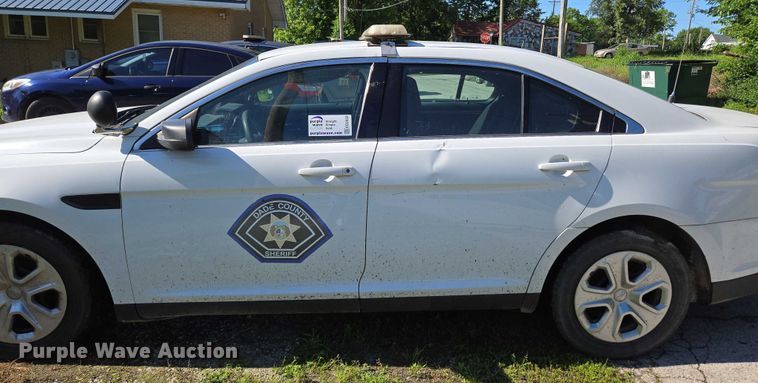 image for item ED2032 2017 Ford Taurus Police Interceptor 