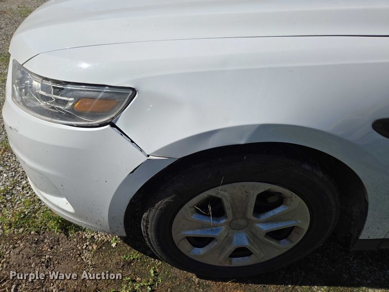 image for item ED2032 2017 Ford Taurus Police Interceptor 