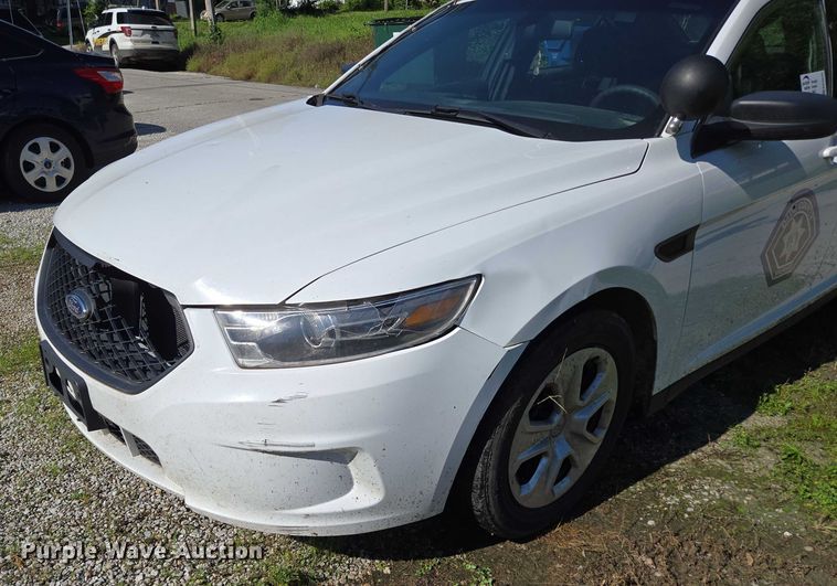 image for item ED2032 2017 Ford Taurus Police Interceptor 