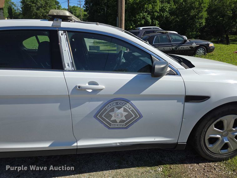image for item ED2032 2017 Ford Taurus Police Interceptor 