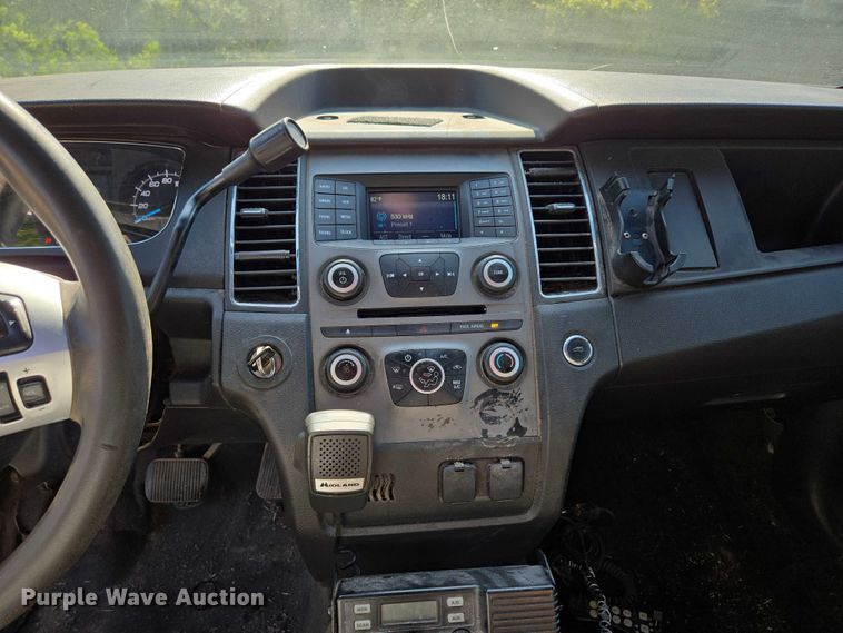 image for item ED2032 2017 Ford Taurus Police Interceptor 