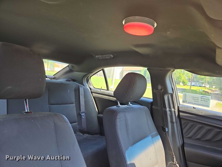 image for item ED2032 2017 Ford Taurus Police Interceptor 