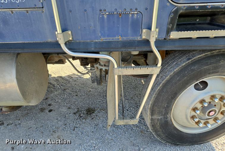 image for item EF1504 1987 Kenworth K 100E semi truck