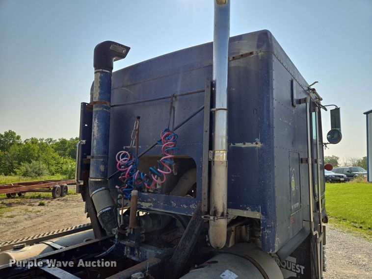 image for item EF1504 1987 Kenworth K 100E semi truck