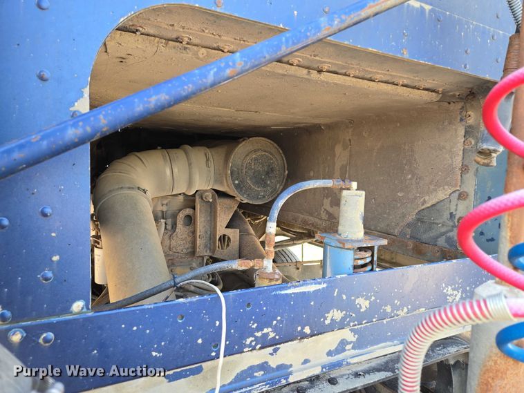 image for item EF1504 1987 Kenworth K 100E semi truck