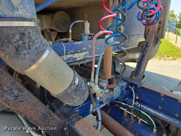 image for item EF1504 1987 Kenworth K 100E semi truck