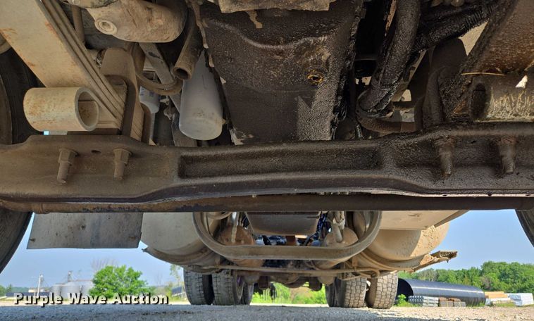 image for item EF1504 1987 Kenworth K 100E semi truck