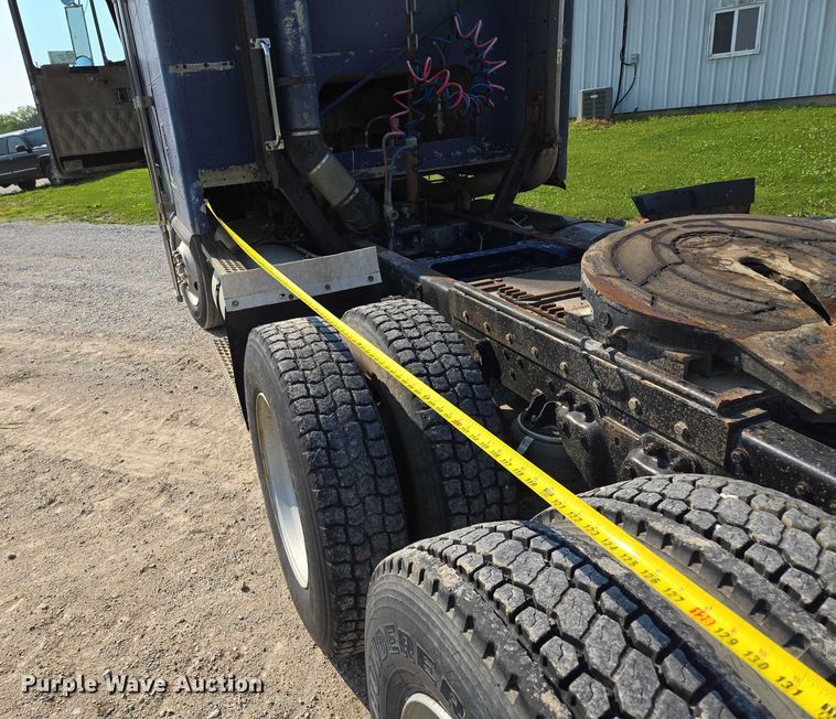 image for item EF1504 1987 Kenworth K 100E semi truck