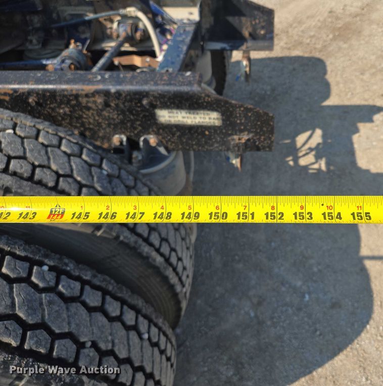 image for item EF1504 1987 Kenworth K 100E semi truck