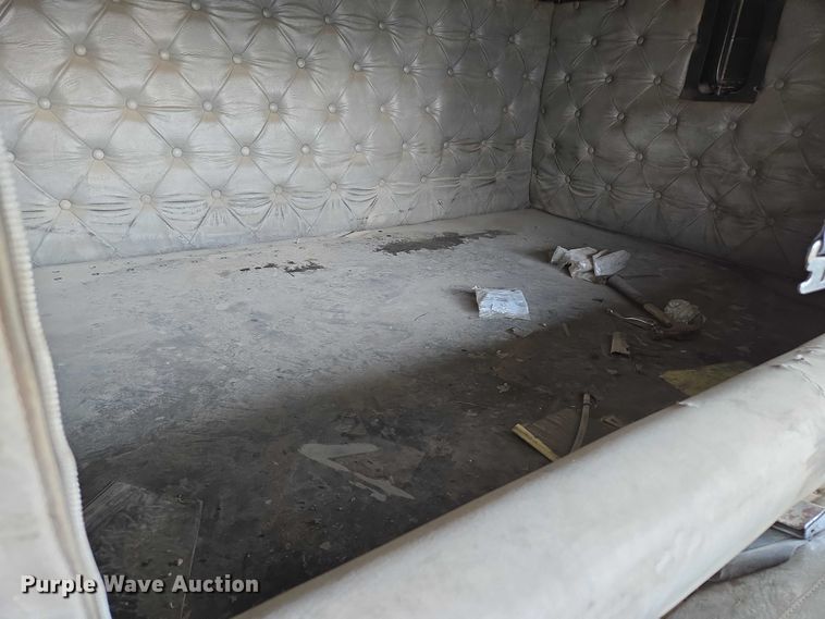 image for item EF1504 1987 Kenworth K 100E semi truck