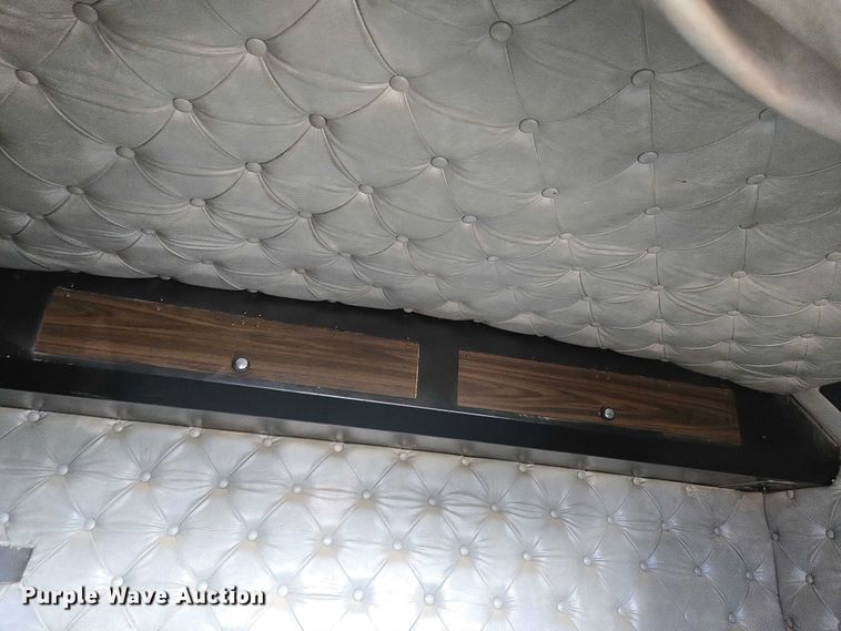 image for item EF1504 1987 Kenworth K 100E semi truck