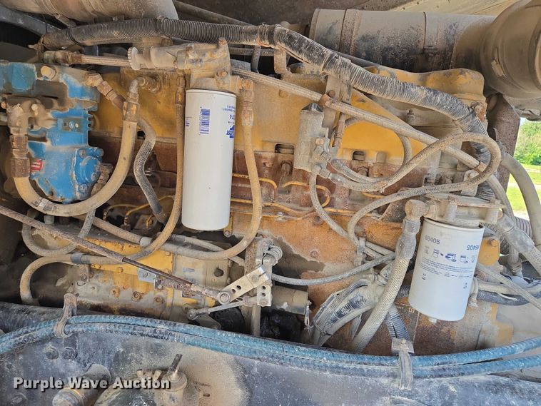 image for item EF1504 1987 Kenworth K 100E semi truck