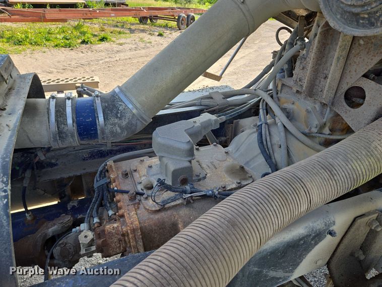 image for item EF1504 1987 Kenworth K 100E semi truck