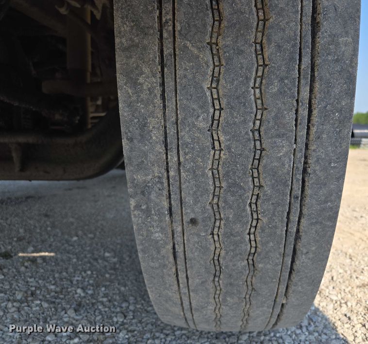 image for item EF1504 1987 Kenworth K 100E semi truck