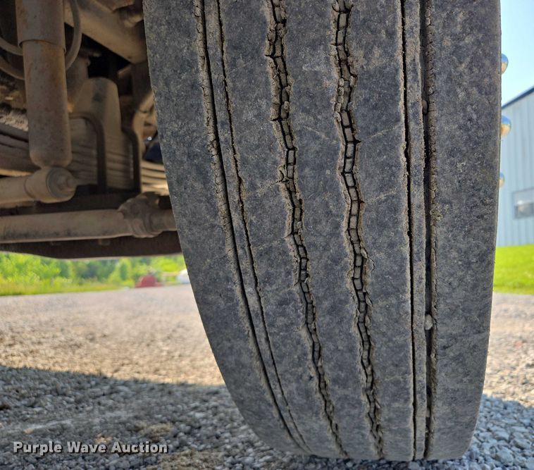 image for item EF1504 1987 Kenworth K 100E semi truck