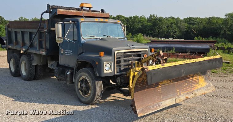 image for item EF1505 1989 International F1954 dump truck