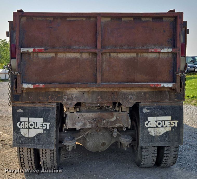 image for item EF1505 1989 International F1954 dump truck