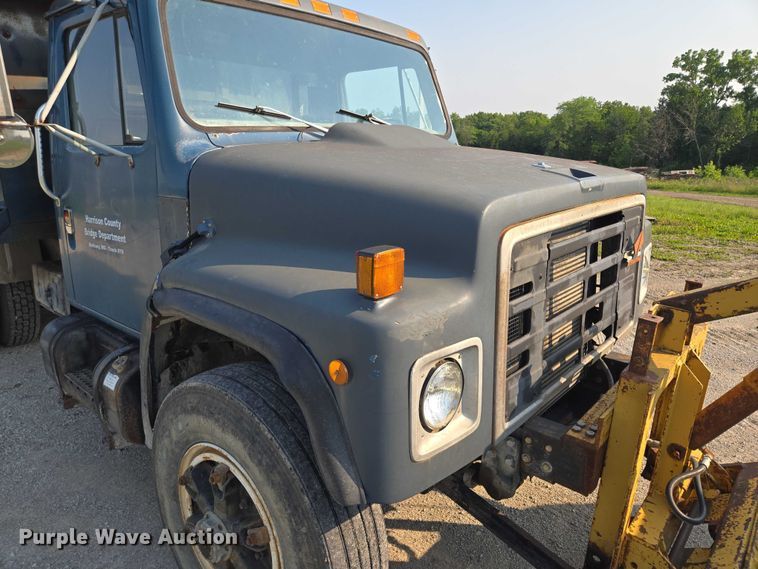 image for item EF1505 1989 International F1954 dump truck
