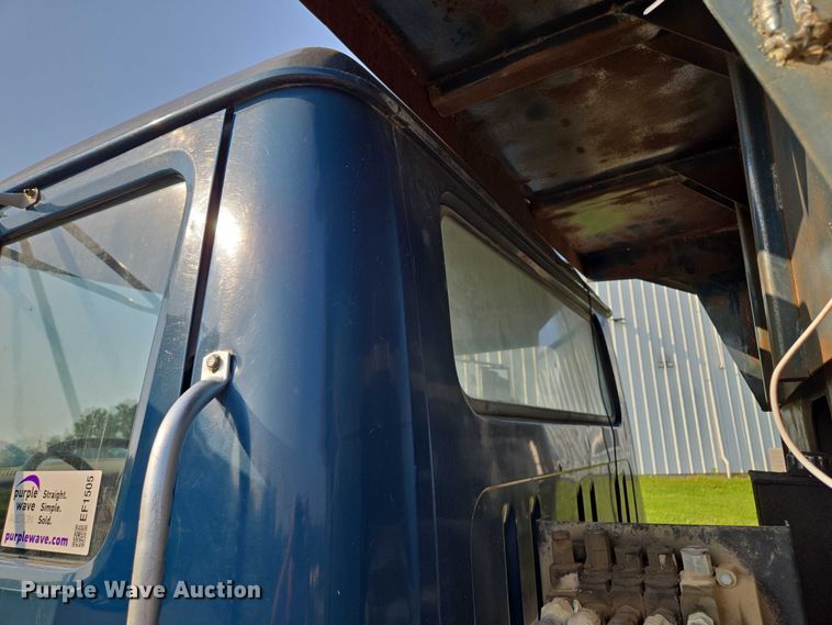 image for item EF1505 1989 International F1954 dump truck