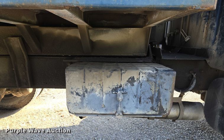 image for item EF1505 1989 International F1954 dump truck