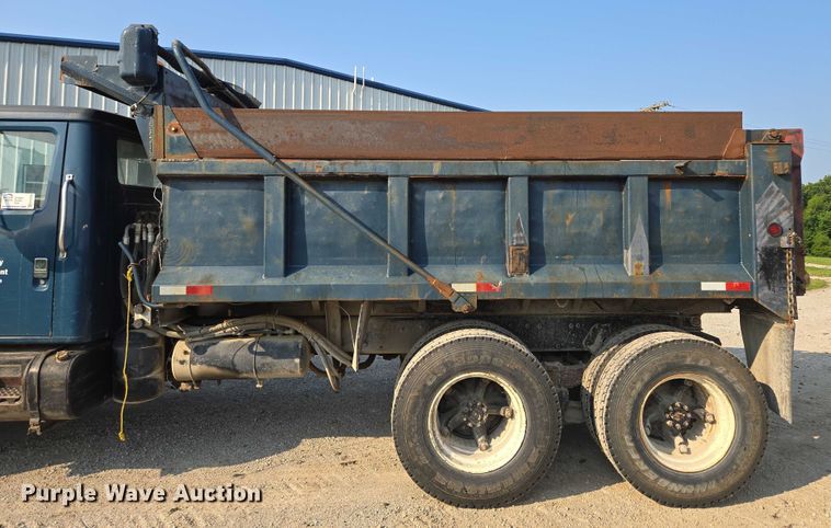 image for item EF1505 1989 International F1954 dump truck