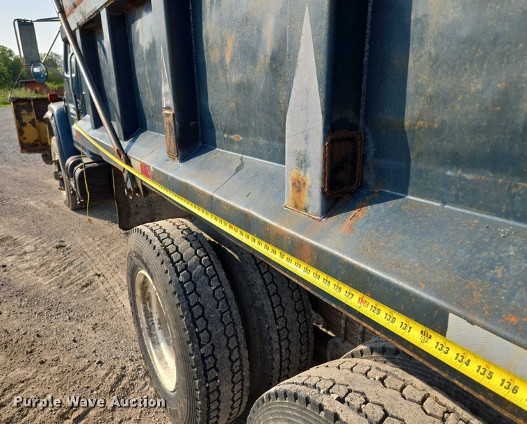 image for item EF1505 1989 International F1954 dump truck
