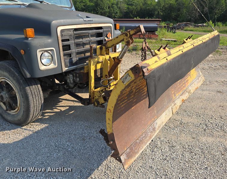 image for item EF1505 1989 International F1954 dump truck