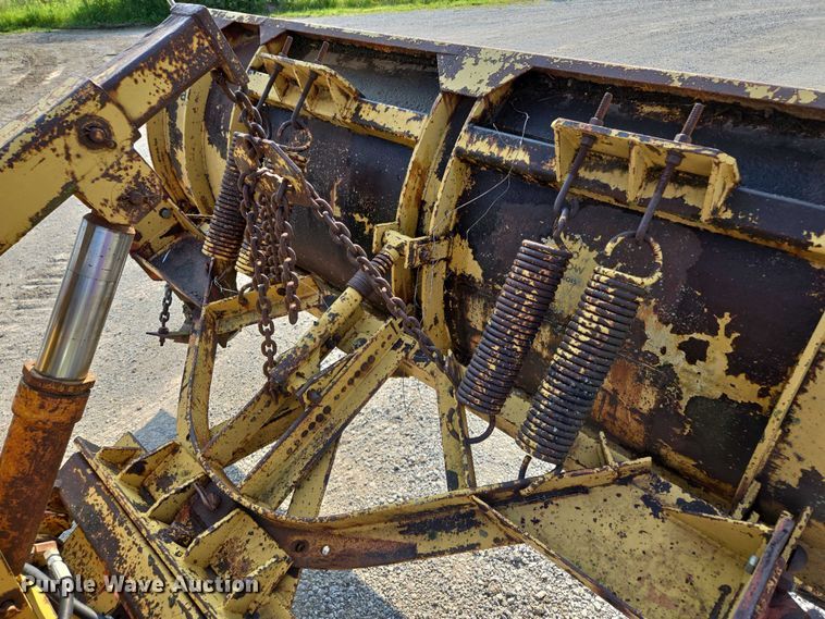 image for item EF1505 1989 International F1954 dump truck