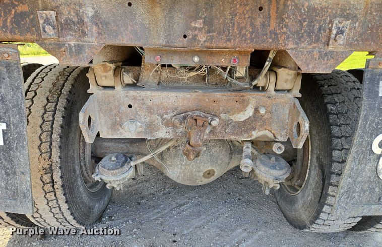 image for item EF1505 1989 International F1954 dump truck