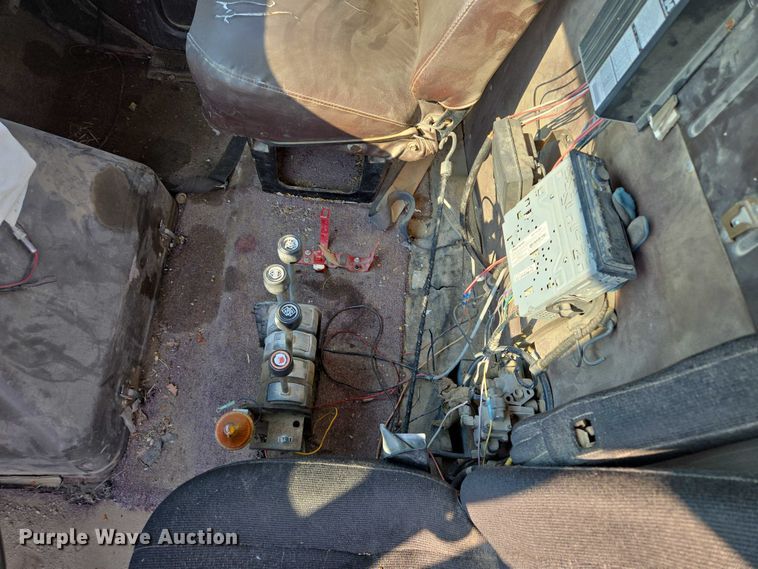 image for item EF1505 1989 International F1954 dump truck