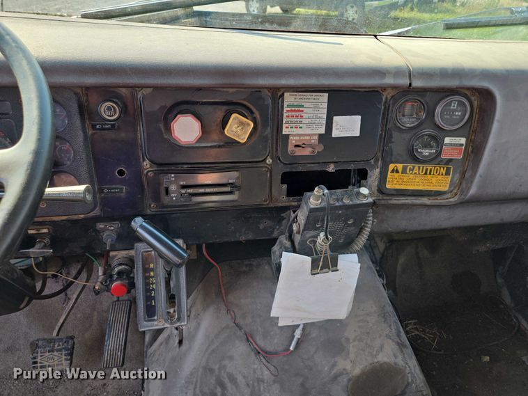 image for item EF1505 1989 International F1954 dump truck