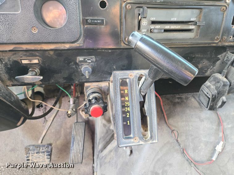 image for item EF1505 1989 International F1954 dump truck