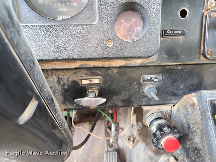 image for item EF1505 1989 International F1954 dump truck