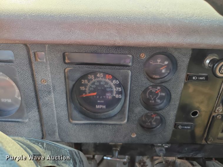 image for item EF1505 1989 International F1954 dump truck