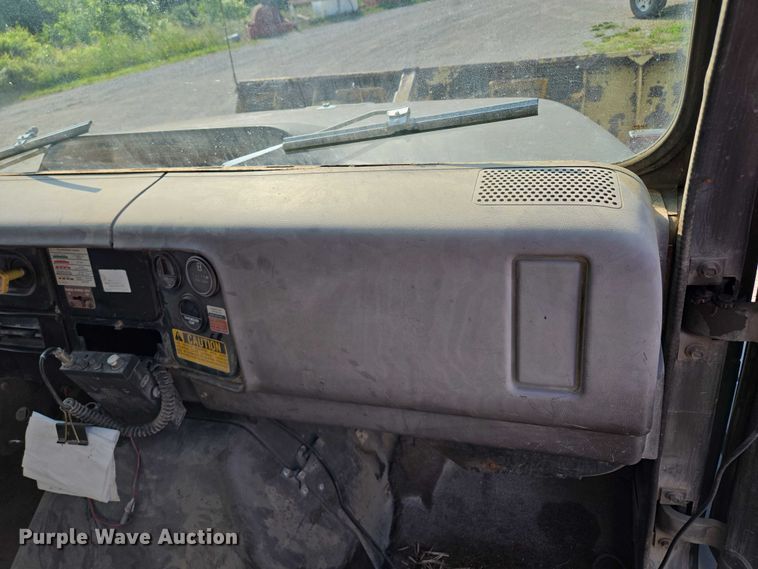 image for item EF1505 1989 International F1954 dump truck