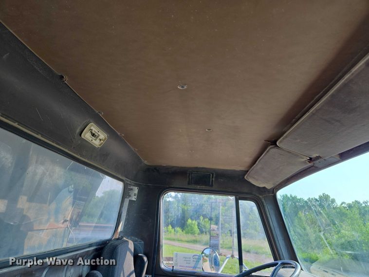 image for item EF1505 1989 International F1954 dump truck