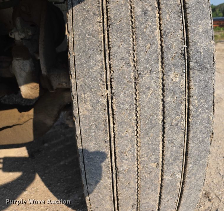 image for item EF1505 1989 International F1954 dump truck