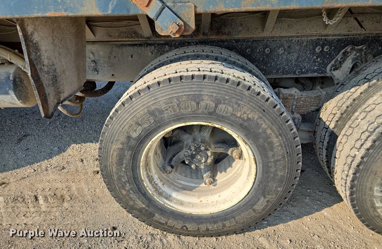 image for item EF1505 1989 International F1954 dump truck