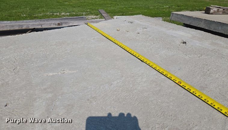 image for item EF1506 Approximately 16 concrete slabs 