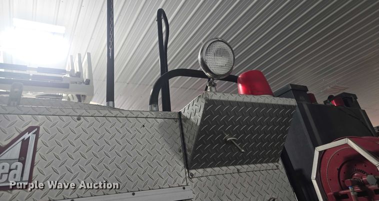 image for item EF3506 1994 International 4900 ladder fire truck