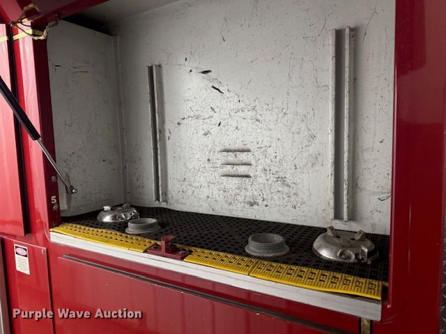 image for item EF3506 1994 International 4900 ladder fire truck