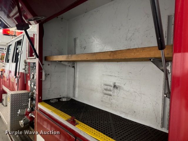 image for item EF3506 1994 International 4900 ladder fire truck