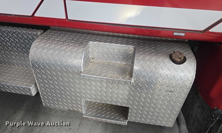 image for item EF3506 1994 International 4900 ladder fire truck