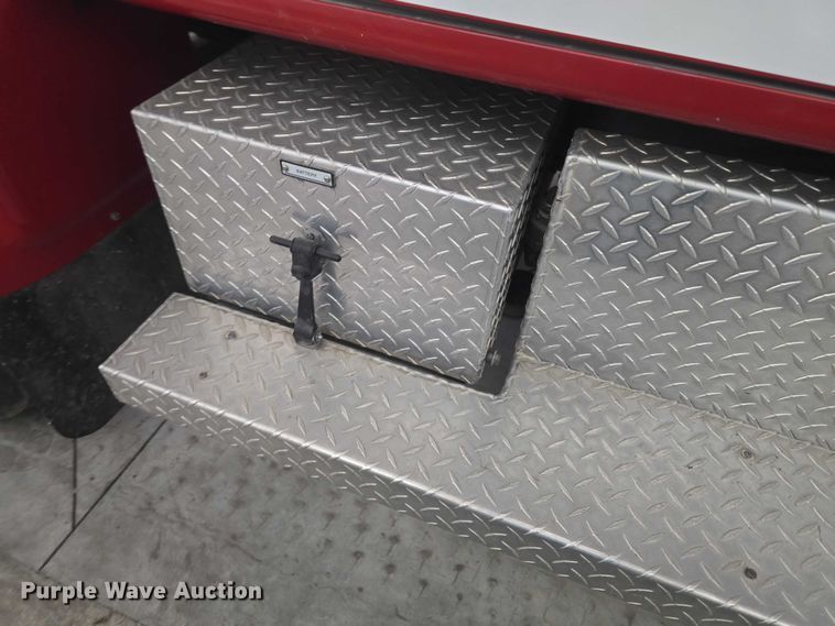 image for item EF3506 1994 International 4900 ladder fire truck